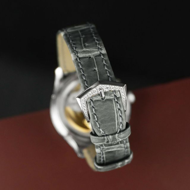 Patek Philippe Complications 4948G-010 Image 3